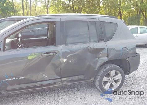 2014 Jeep Compass Latitude из США, поврежденный, VIN 1C4NJDEB6ED731035